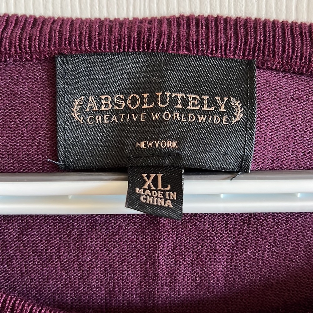 Absolutely Creative Worldwide maroon sweater - Picture 2 of 5